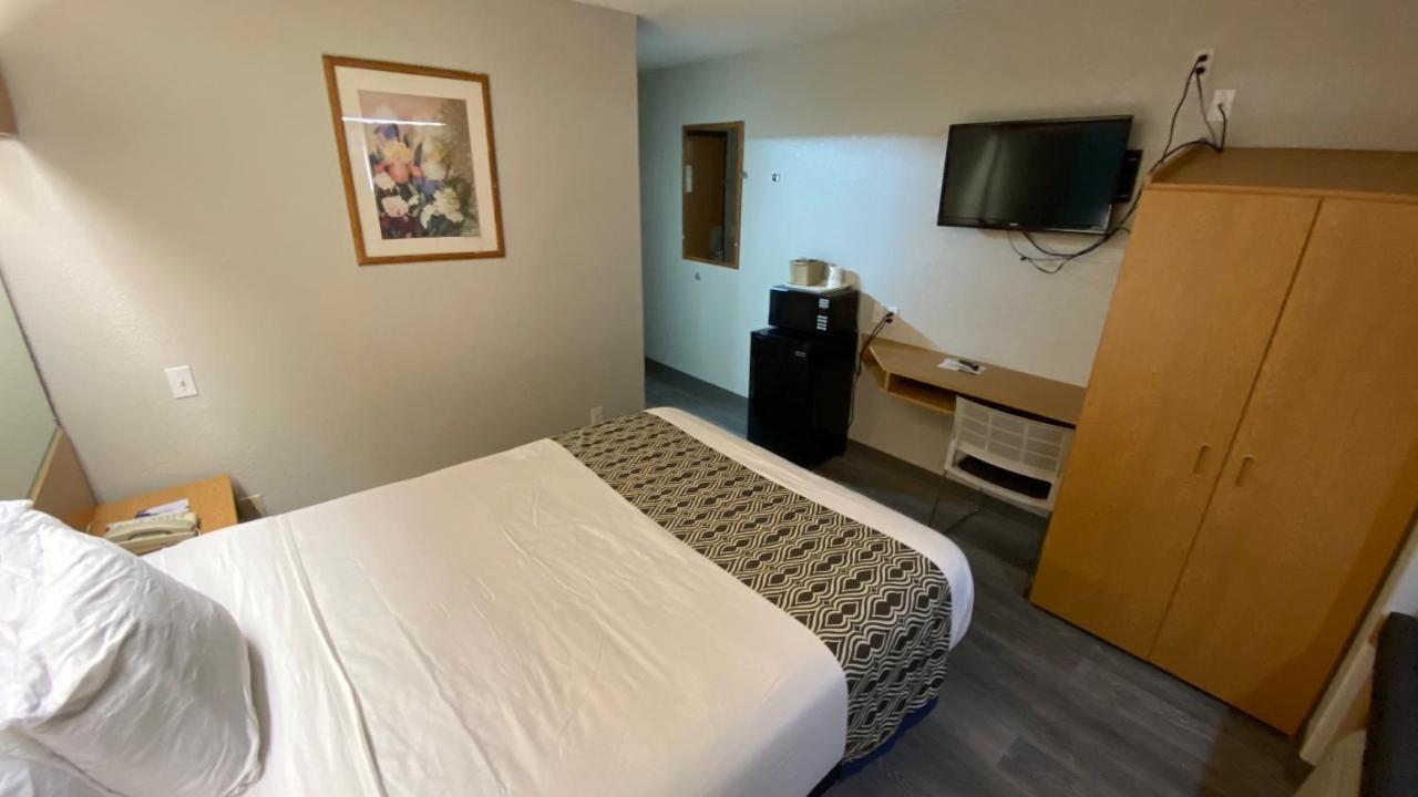 Microtel Inn & Suites By Wyndham Ardmore Buitenkant foto